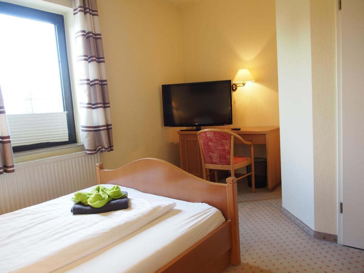Altes Teichhaus - Pension Ottendorf-Okrilla Экстерьер фото